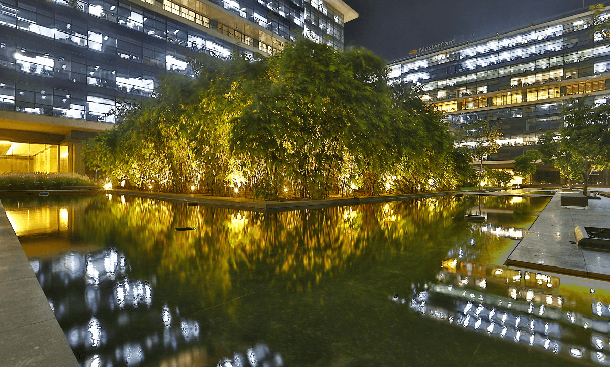 poonawala-business-bay-six
