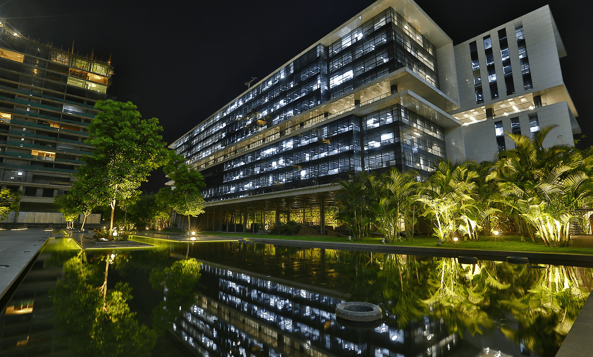 poonawala-business-bay-three